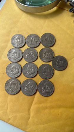 13 - 1970. - 1975 un peso coins