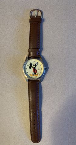 Disney Mickey Mouse women”s watch with date feature