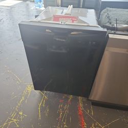 AMAZING FRIGIDAIRE DISHWASHER 24"
