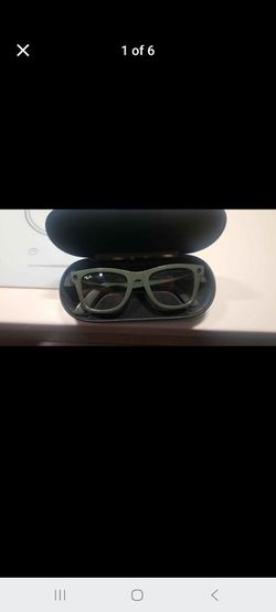 Ray-Ban Meta Smart Glasses with Case