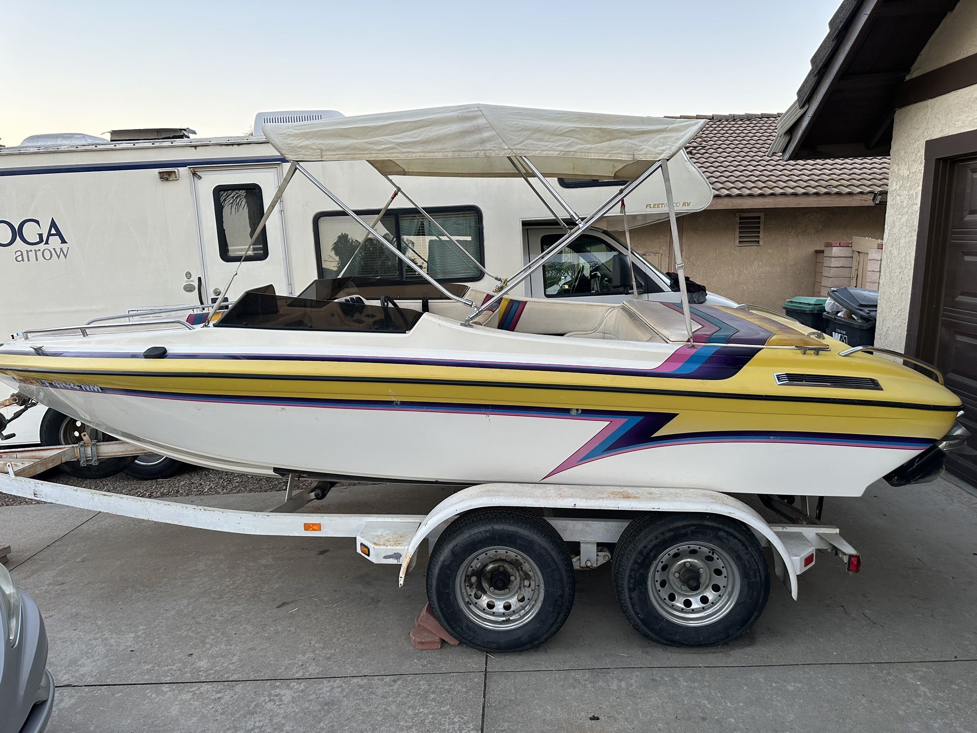 1996 Galaxie Boat 