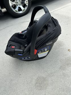 Britax Infant car seat/carrier
