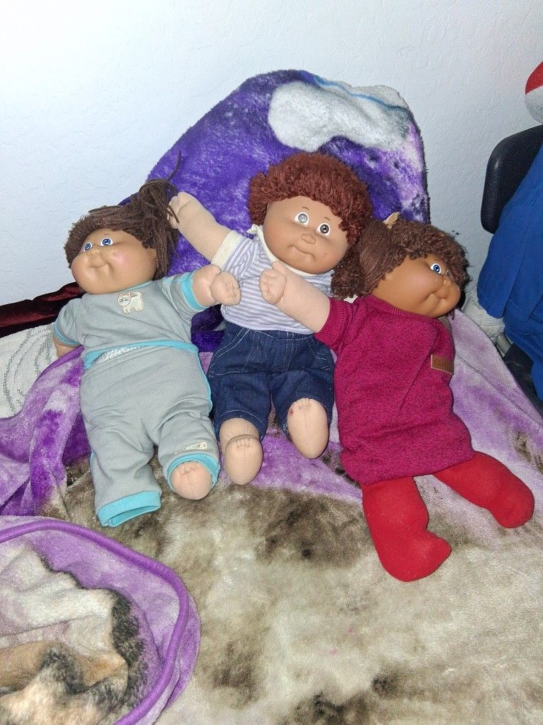 3 Original Cabbage Patch Dolls Two Have Birth Cert.