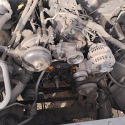 5.3  Chevy Motor   For. Repair 