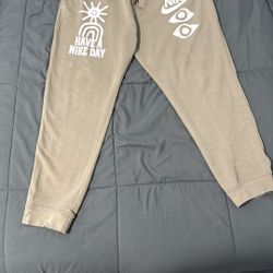 Nike “Have a Nike Day” Sweatpants 