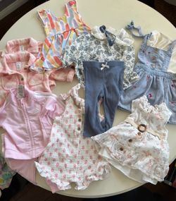 🎀 14- Piece Baby Girl Clothes Lot – Size 6M