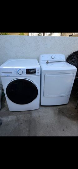 Insignia washer . LG dryer machine