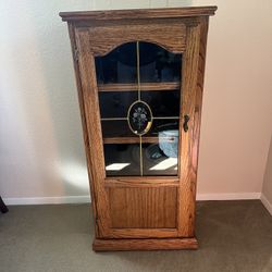 China Cabinet. Display Case 