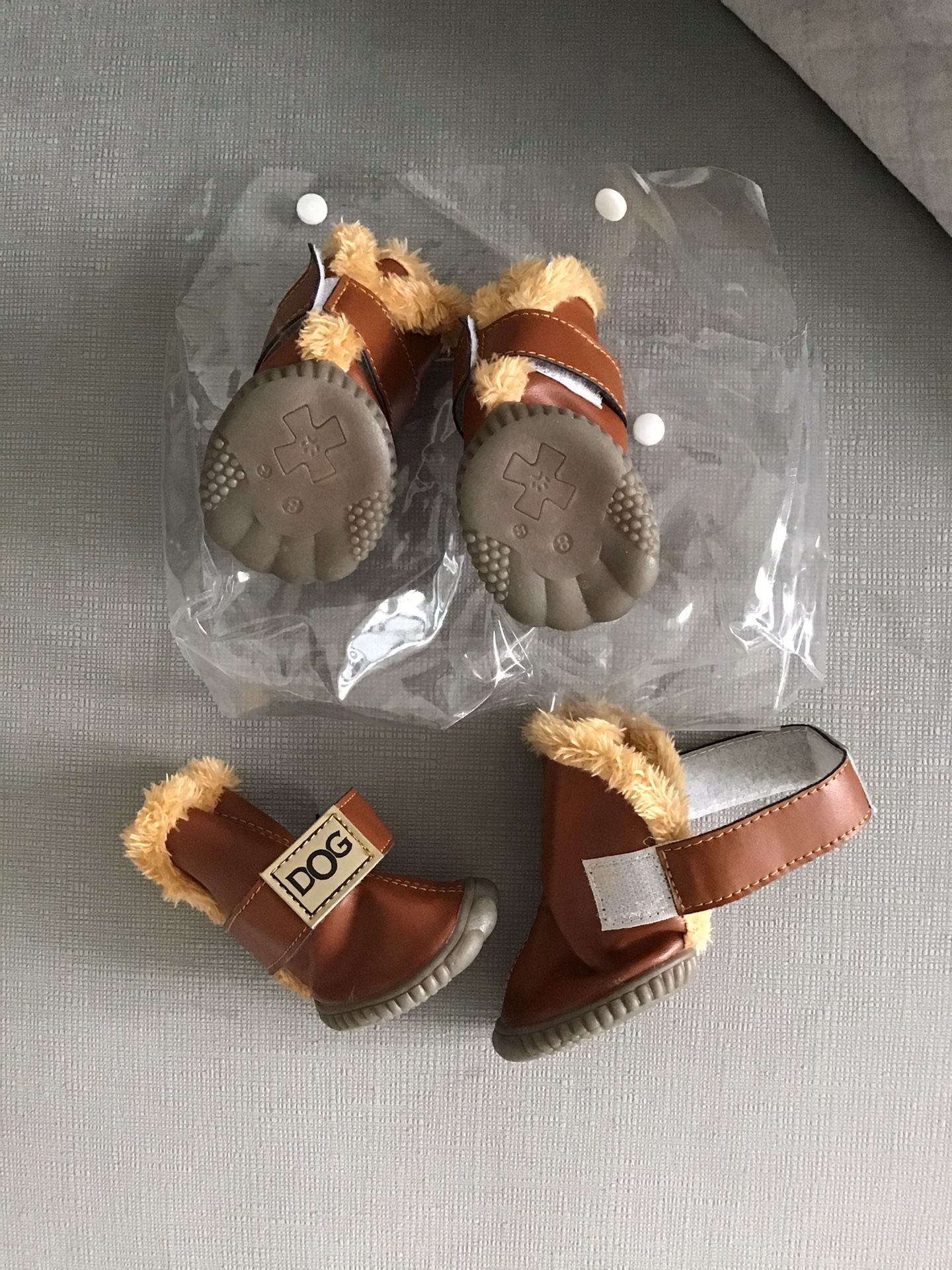 Brand new dog Winter Boots Paw Protectors For Rain Snow Ice