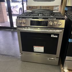 Frigidaire Stainless Steel Slide In Gas Range