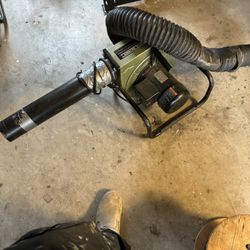 Central Machinery: 13 Gallon Industrial Portable Dust Collector