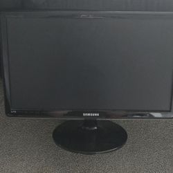 Computer Monitor---FREE