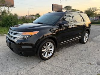Ford Explorer SUV Black