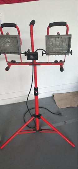 Utilitech Tripod Jobsite Work Light