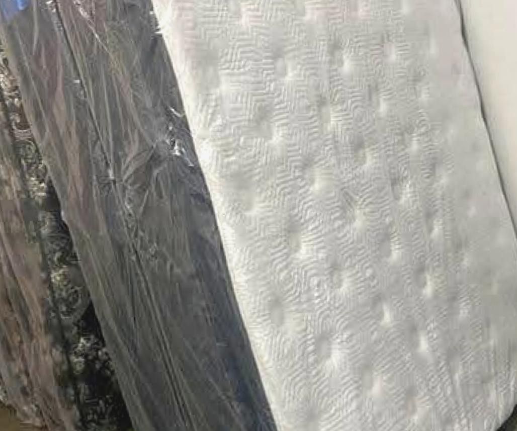 50-80% OFF Brand New Mattresses - Must Sell!