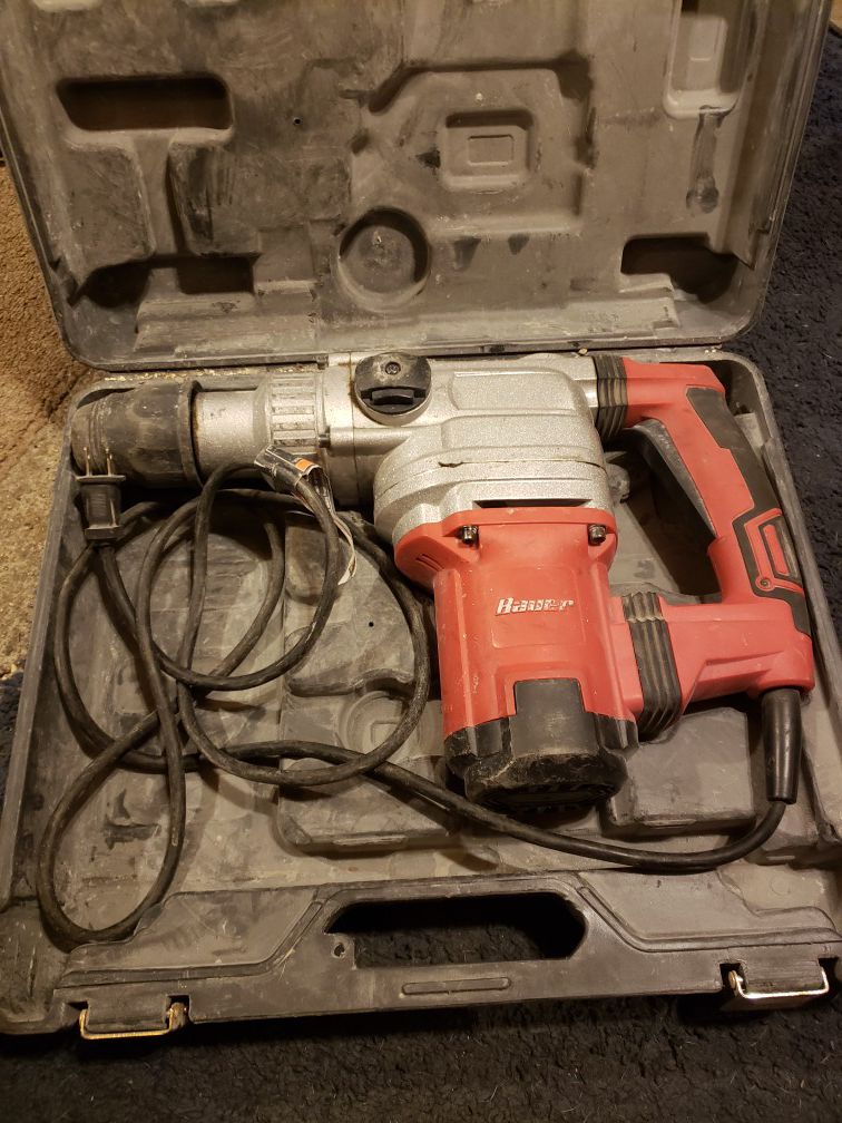 hammer drill with 4 bits