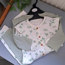 Baby Girl 6-9 Months Brand New without tags Billie Faiers Ribbed Romper Set