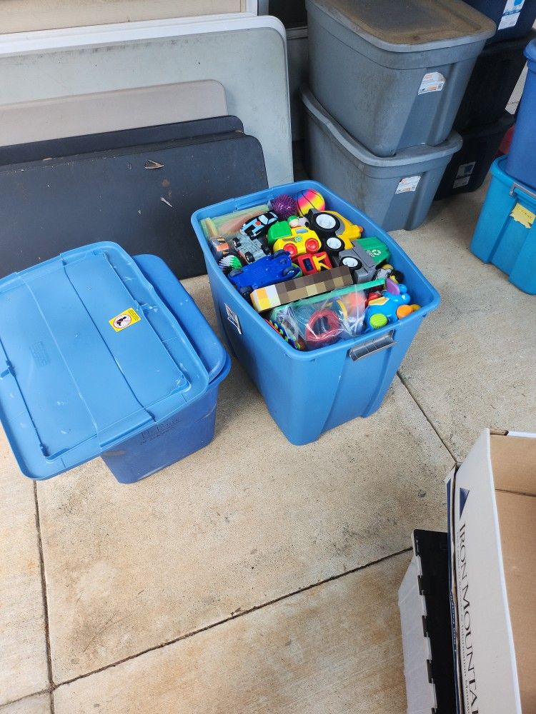 Giant Tote Full Of Baby/toddler Toys