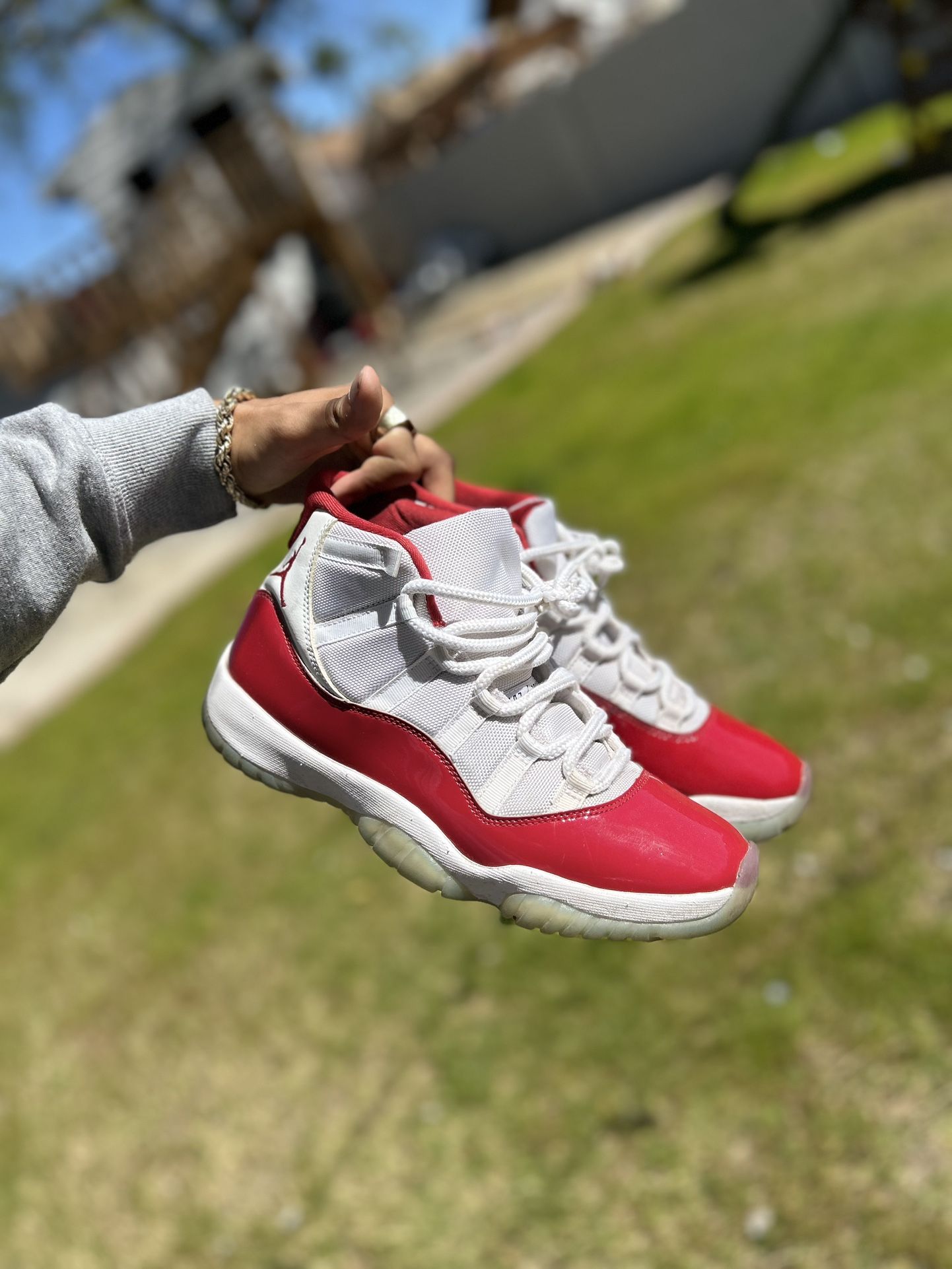 Jordan 11 Cherry π