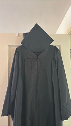 PSU Cap and gown undergrad