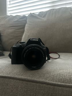 Canon Rebel T7