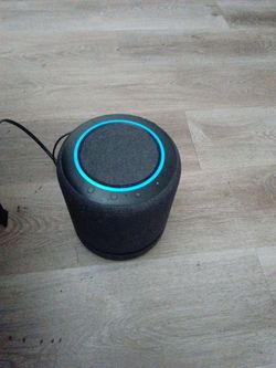 Amazon Echo Studio "orinal version with mind blowing bass" Smart Speaker Alexa AI Powered Home Theater Speaker