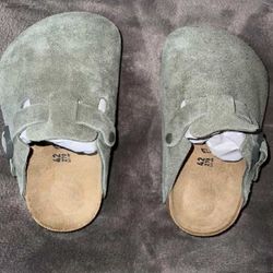 grow she Brand-New Birkenstocks – Merging Style with Comfort!