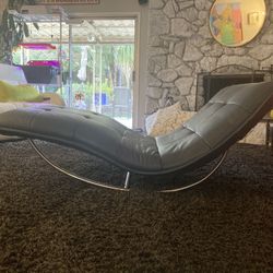 Safavieh Woow Chaise Rocking Lounge Chair