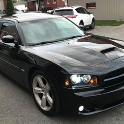 2009 Dodge Charger & SRT-8