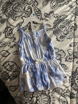 Baby girl size 6m new 