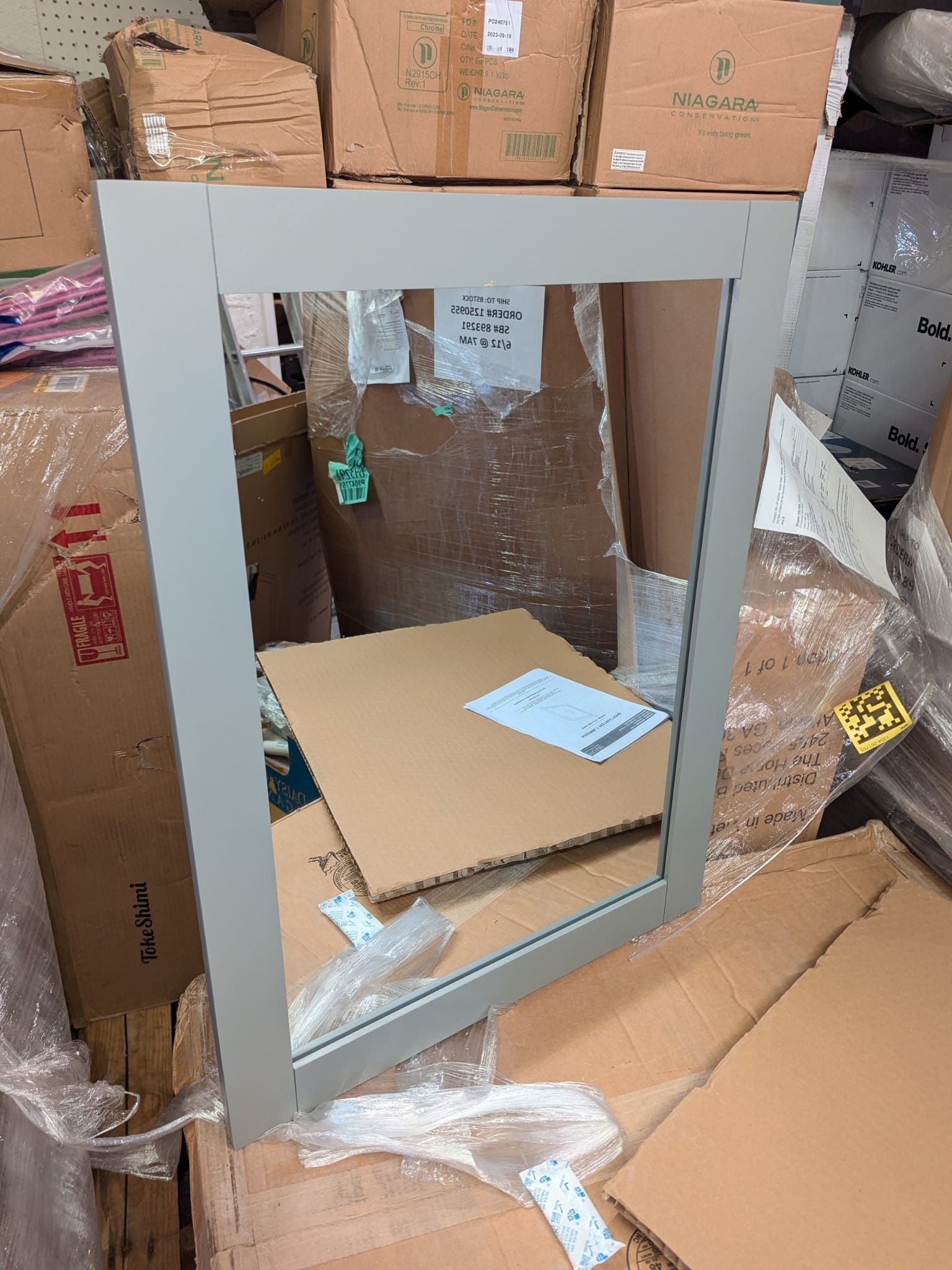 Windlowe 24 in. W x 32 in. H Rectangular Wood Framed Wall Bathroom Vanity Mirror in Sea Green finish