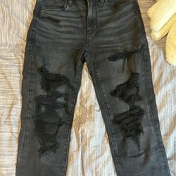 American Eagle Ripped Skinny Jean 