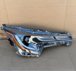 2020,2021,2022 Toyota Corolla Sport,S,Hybrid Headlight/Foco Delantero Rh Passenger Oem,Original  Ask
