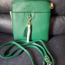 Hermès Green Crossbody Bag With Strap