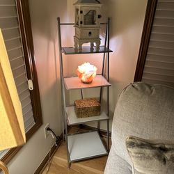 Nice Shelf Too Many Uses