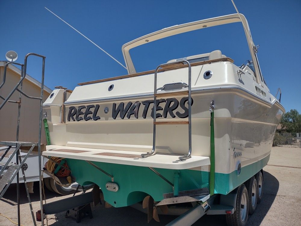 1988 SEA RAY 300 WEEKENDER  LOW HOURS