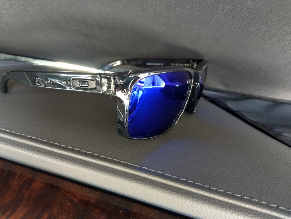 Oakley Sunglasses 