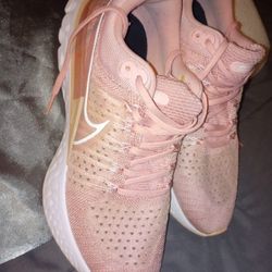 Nikes Shoes Size Us 10  Great Condition 