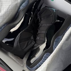 Jordan 11s “Gamma Blues” Size 10.5