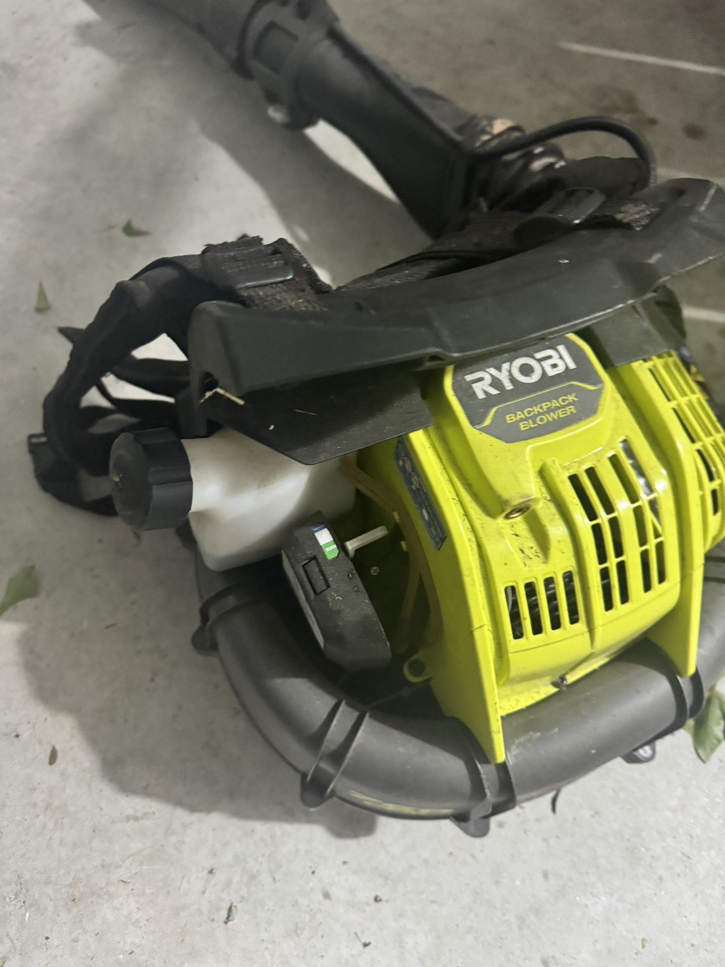 RYOBI Gas Backpack Leaf Blower