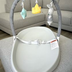 Like new Papablic Changing Pad