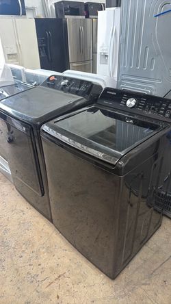 Samsung Black Stainless Washer and Dryer Set