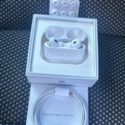 AirPod Pro 2 Comes with charger and extra ear buds