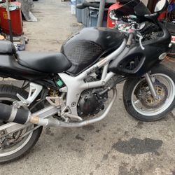 Suzuki SV 650S 2001