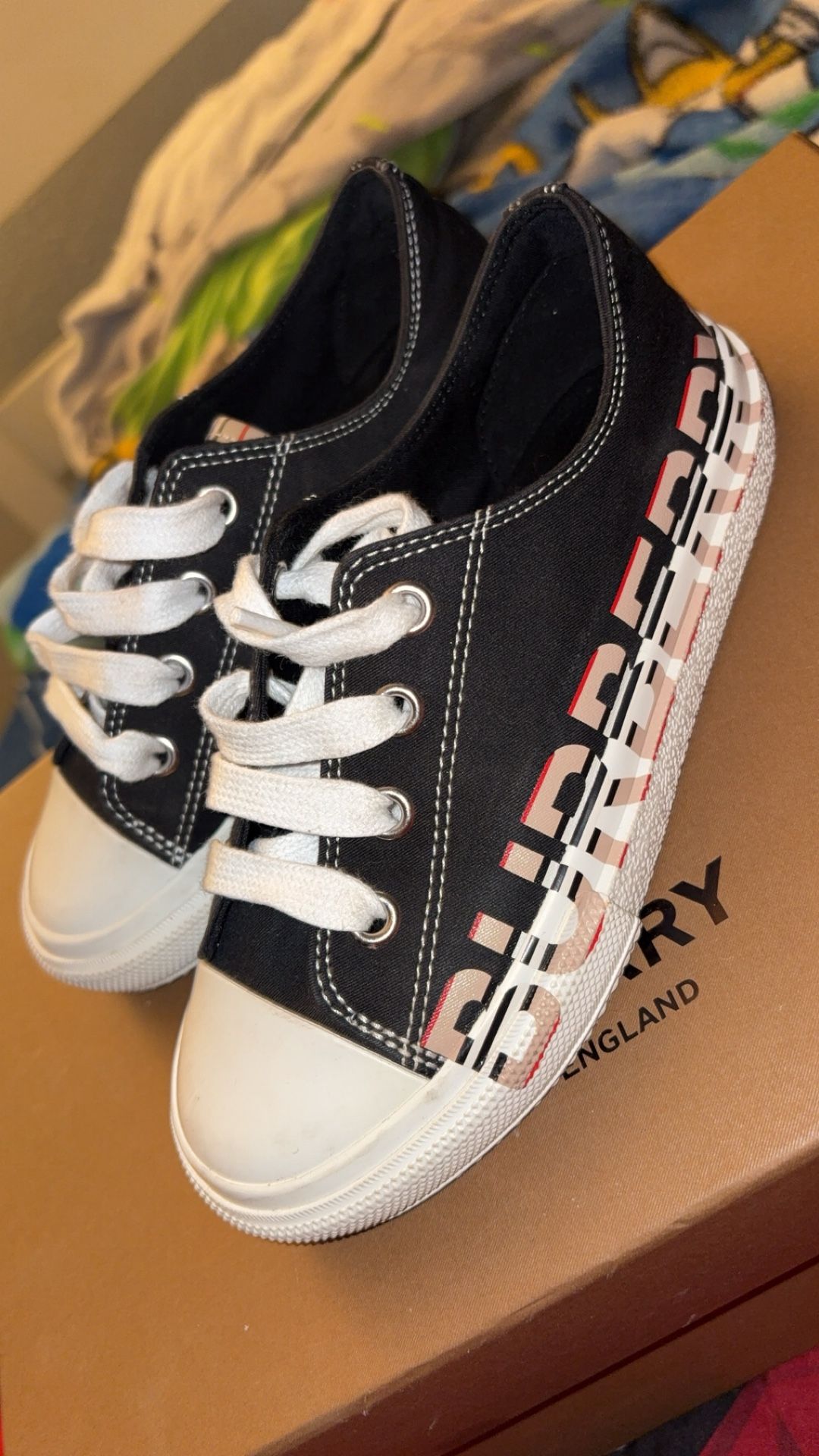 Boys Burberry Shoes Size 12.5