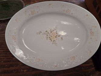 International Porcelain Promise(8310) 47 pieces