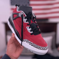 Jordan’s Size 9 Used Like New No Box $75 Moving Need Gone This Week 