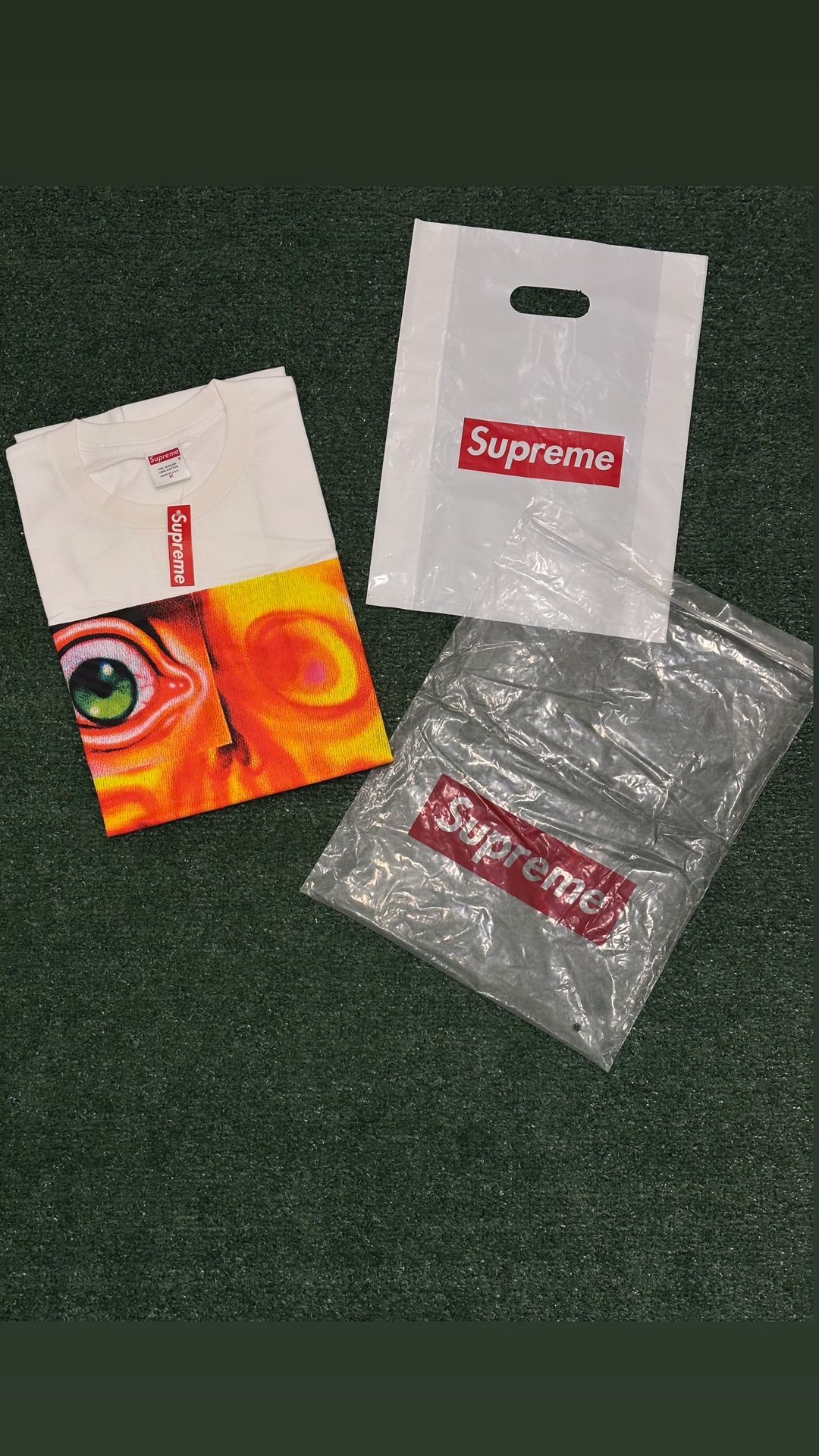 🔥 Supreme – Face Tee