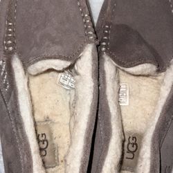 Uggs Slippers 