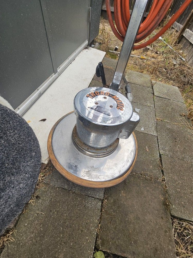 Floor Scrubber 16"